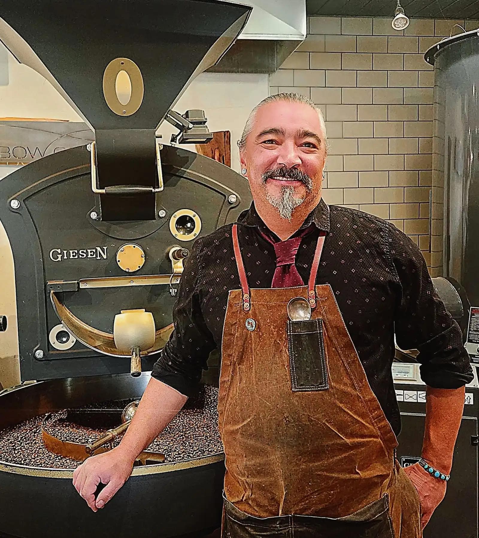 Roasting coffee with Cutbow Coffee