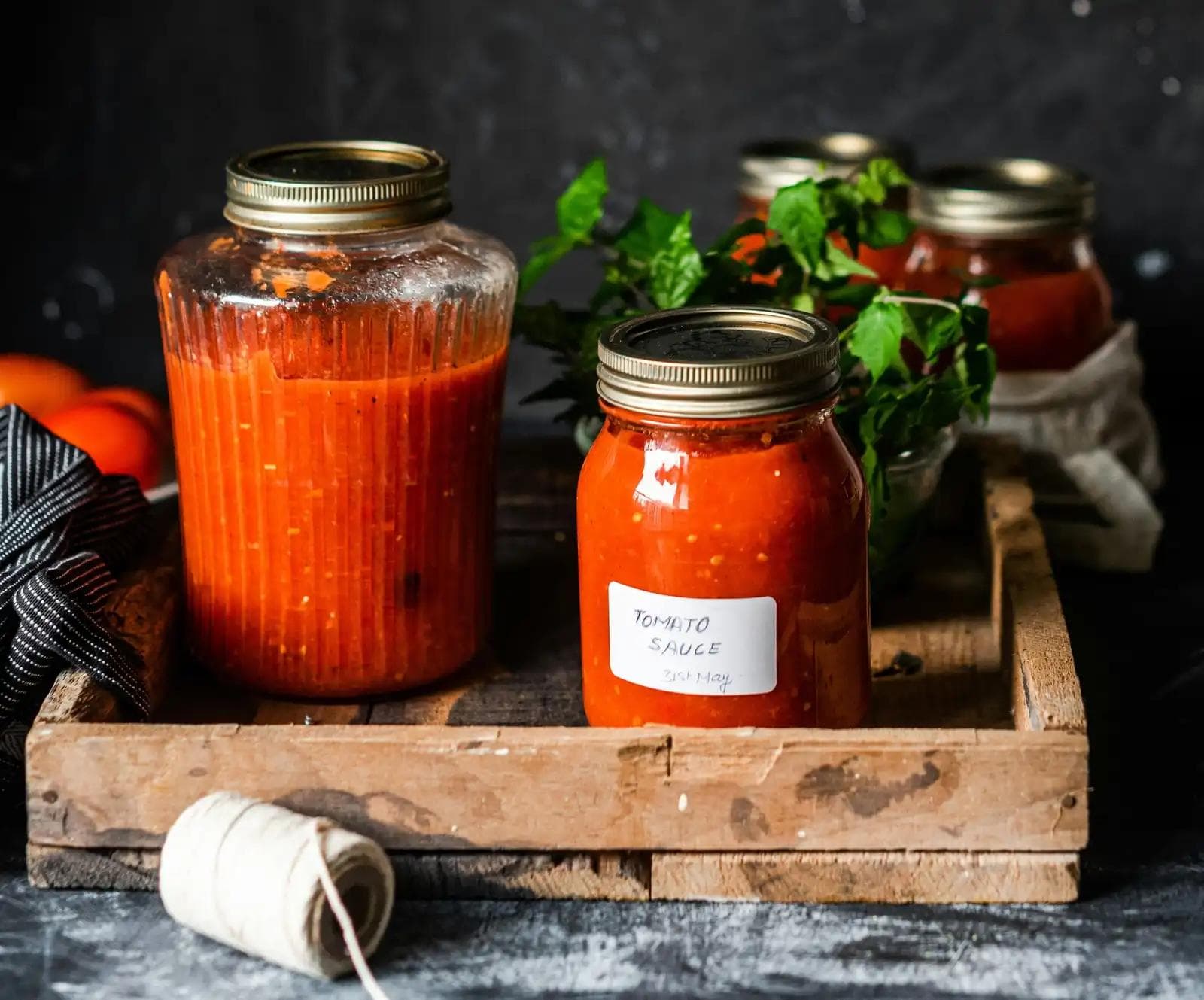 Tomato Sauce: Classic Recipes from Marcella Hazan